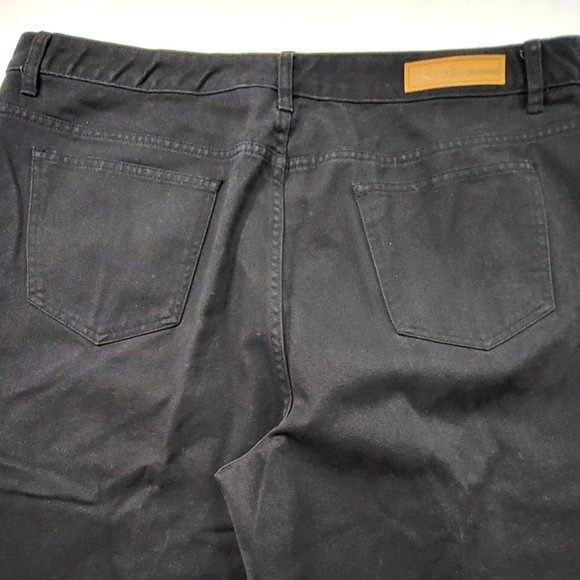 BILL BLASS Jeans Easy Fit Black Denim Straight Leg - Plus Size 18 - Picture 3 of 5
